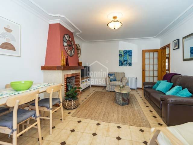 6 bedroom Villa for sale in Es Mercadal with pool - € 620,000 (Ref: 9715320)