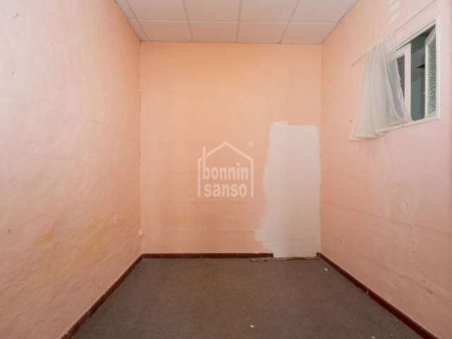 2 bedroom Flat for sale in Mahon / Mao - € 290,000 (Ref: 9730885)