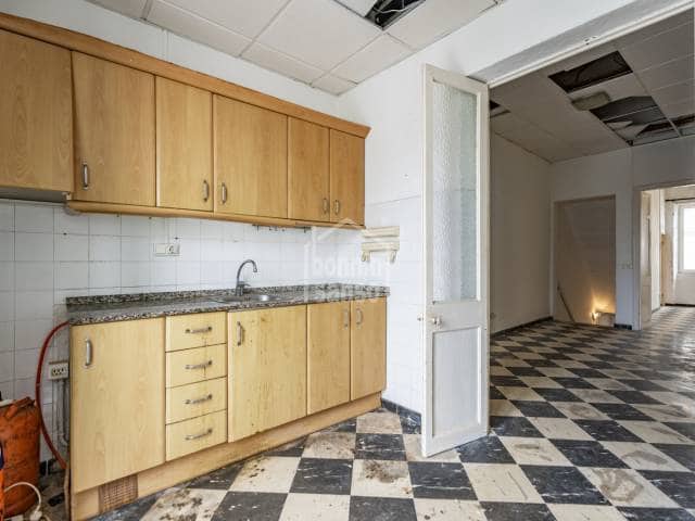 2 bedroom Flat for sale in Mahon / Mao - € 290,000 (Ref: 9730885)