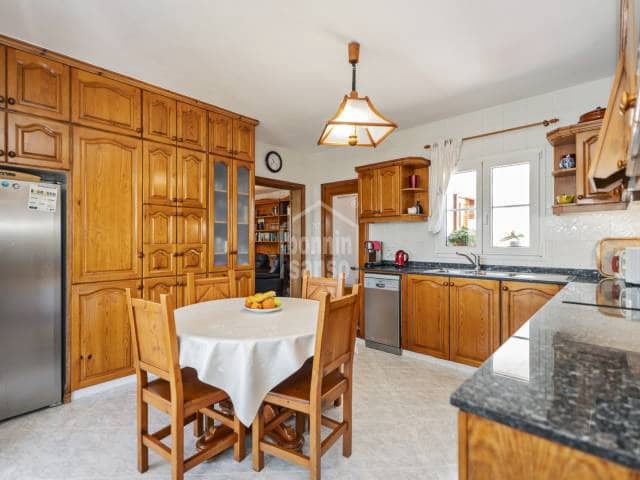 Chalet de 3 habitaciones en Mahón / Maó en venta - 1.150.000 € (Ref: 9805529)