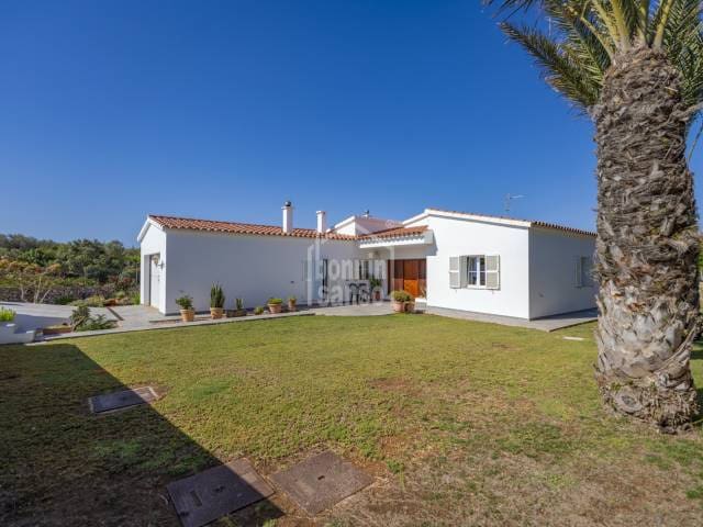 Chalet de 3 habitaciones en Mahón / Maó en venta con piscina garaje - 1.150.000 € (Ref: 9805529)