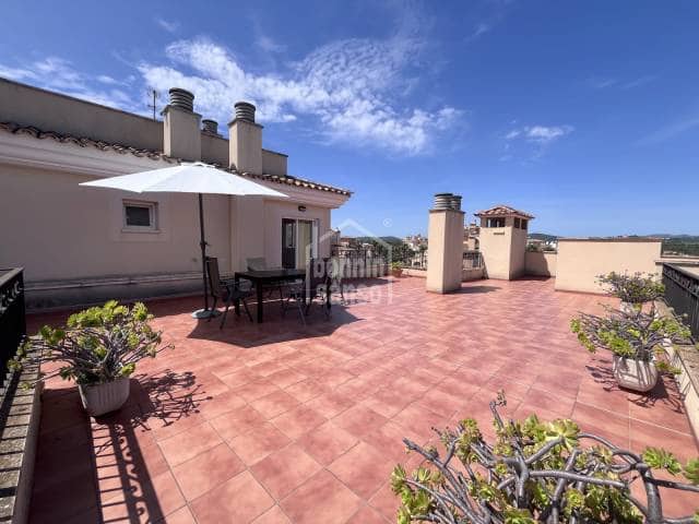 2 sypialnia Apartament przy plaży na sprzedaż w Sant Llorenç des Cardassar z basenem garażem - 530 000 € (Ref: 9808349)