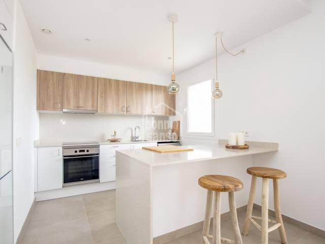 2 bedroom Flat for sale in Mahon / Mao - € 395,000 (Ref: 9841027)