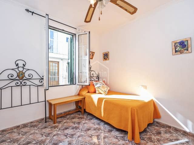 2 Zimmer Penthouse zu verkaufen in Ciutadella, Ciutadella de Menorca - 430.000 € (Ref: 9844357)
