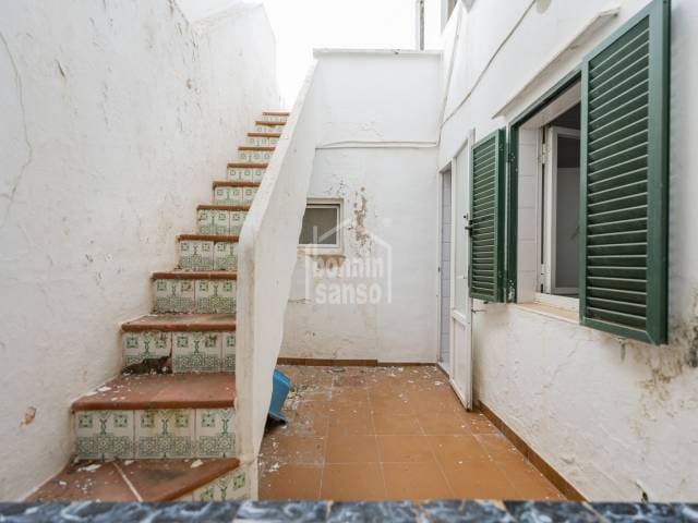7 soverom Leilighet til salgs i Ciutadella, Ciutadella de Menorca - € 640 000 (Ref: 9865487)