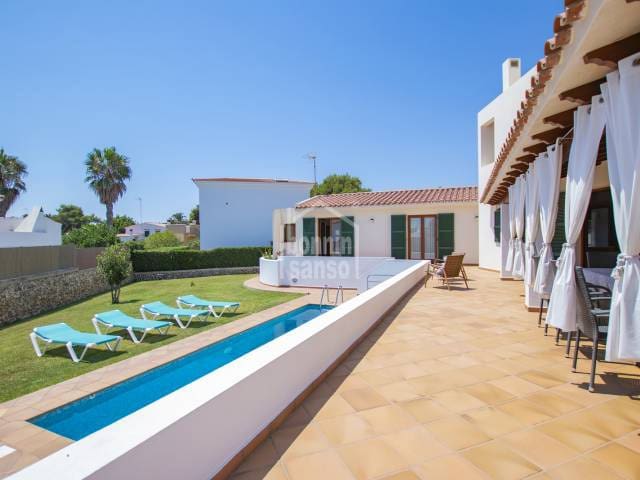 4 soverom Villa til salgs i Ciutadella de Menorca med svømmebasseng garasje - € 1 330 000 (Ref: 9865893)