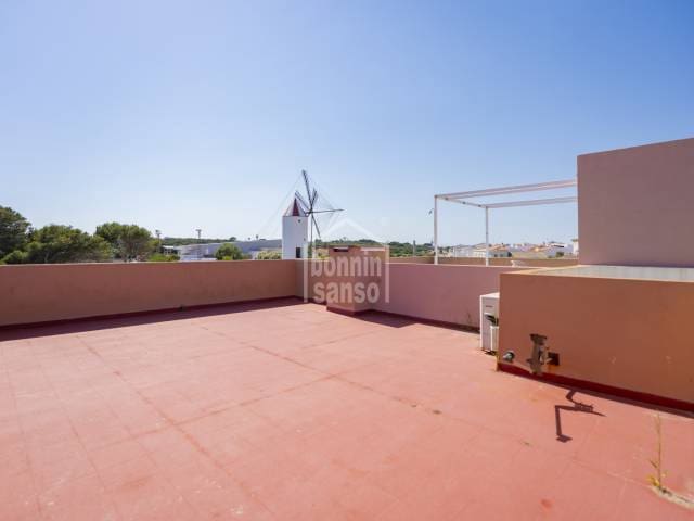 3 bedroom Flat for sale in Es Castell - € 373,000 (Ref: 9883549)