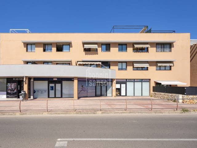 3 makuuhuone Asunto myytävänä paikassa Es Castell - 373 000 € (Ref: 9883549)