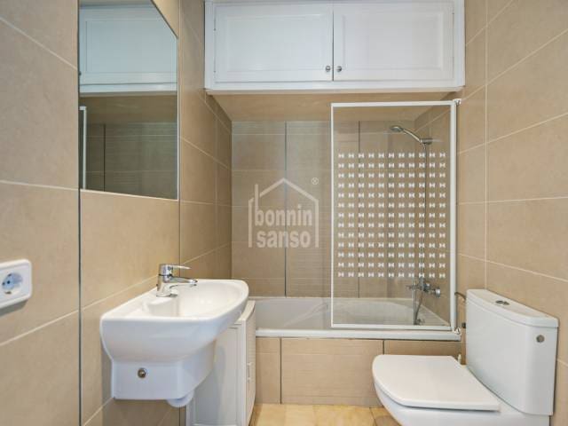 3 slaapkamer Flat te koop in Es Mercadal met zwembad - € 350.000 (Ref: 9883665)