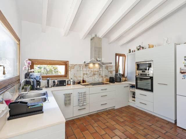 4 sypialnia Willa na sprzedaż w Es Castell z basenem - 695 000 € (Ref: 9889344)