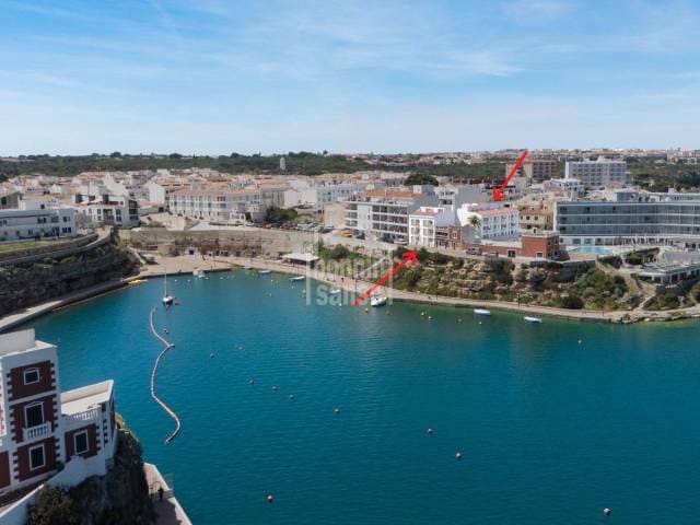 2 sovrum Strandlägenhet till salu i Es Castell med pool - 320 000 € (Ref: 9897372)