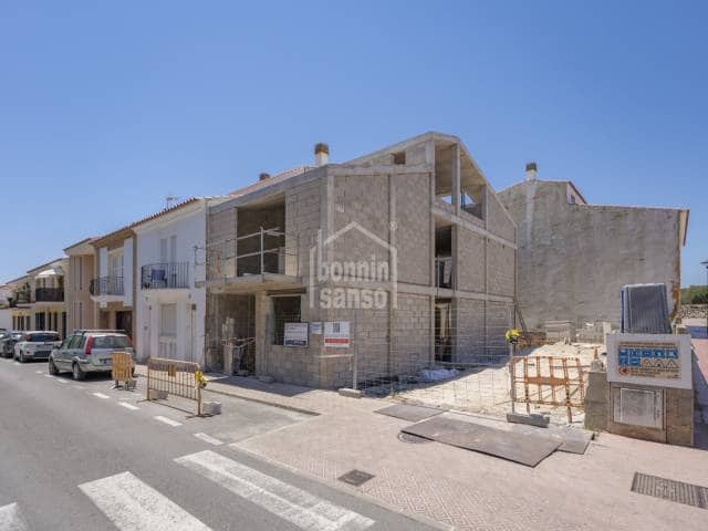 2 bedroom Flat for sale in San Luis / Sant Lluis - € 450,000 (Ref: 9922910)