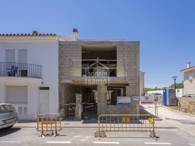 2 bedroom Flat for sale in San Luis / Sant Lluis - € 450,000 (Ref: 9922910)