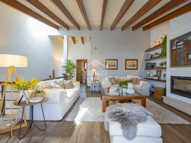 3 soveværelse Penthouse til salg i Mahon / Mao med garage - € 700.000 (Ref: 9923035)