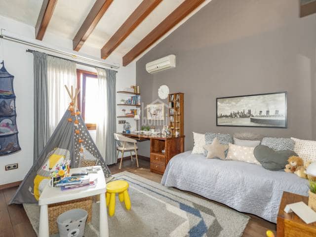 3 soveværelse Penthouse til salg i Mahon / Mao med garage - € 700.000 (Ref: 9923035)
