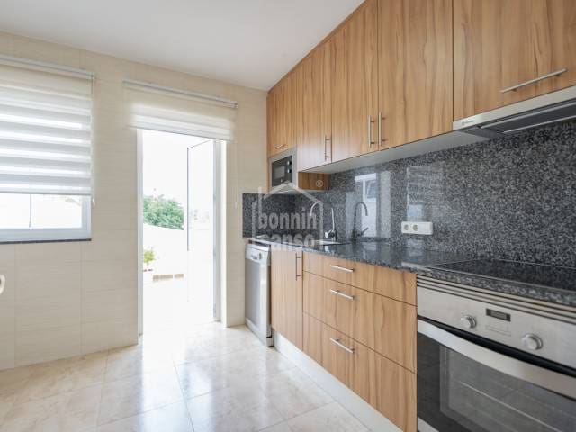 7 makuuhuone Kattohuoneisto myytävänä paikassa Mahon / Mao mukana 
autotalli - 975 000 € (Ref: 9923036)