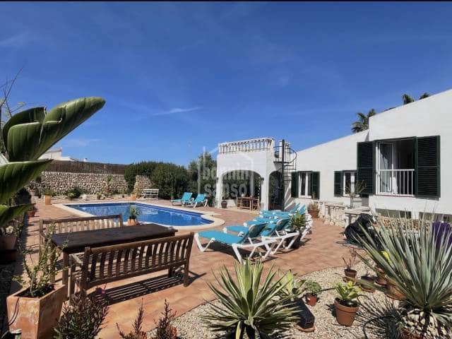 4 chambre Villa/Maison à vendre à Mahon / Mao avec piscine - 895 000 € (Ref: 9924844)
