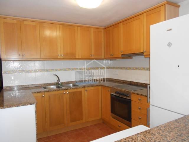 3 bedroom Flat for sale in Es Mercadal with garage - € 275,000 (Ref: 9932123)