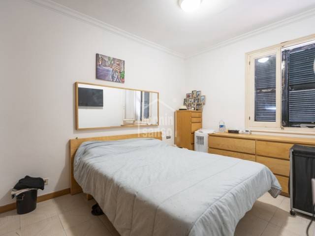 8 bedroom Flat for sale in Mahon / Mao - € 775,000 (Ref: 9934910)
