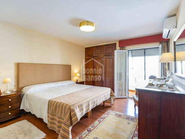 4 Zimmer Wohnung zu verkaufen in Mahon / Mao mit Pool Garage - 630.000 € (Ref: 9936671)