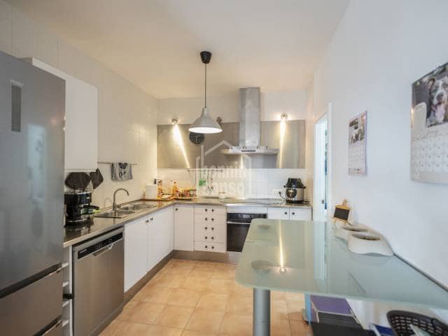 2 soverom Strandleiligheter til salgs i Es Mercadal med garasje - € 360 000 (Ref: 9936811)