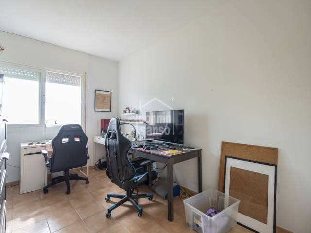 2 soverom Strandleiligheter til salgs i Es Mercadal med garasje - € 360 000 (Ref: 9936811)