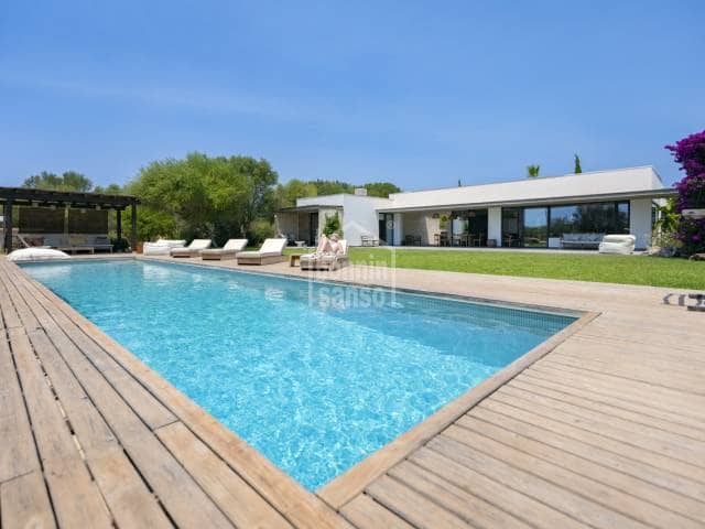 5 sypialnia Willa na sprzedaż w Mahón / Maó z basenem garażem - 2 900 000 € (Ref: 9945647)