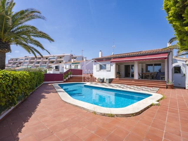 4 chambre Villa/Maison à vendre à Es Castell avec piscine garage - 1 100 000 € (Ref: 9950121)