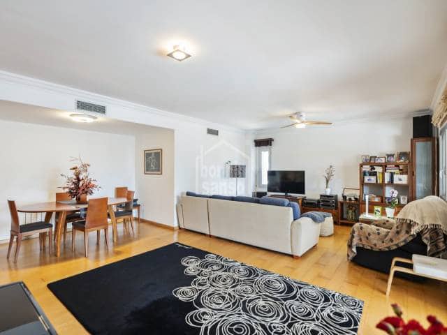 4 chambre Villa/Maison à vendre à Es Castell avec piscine garage - 1 100 000 € (Ref: 9950121)