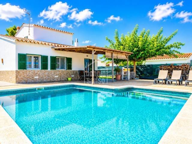3 Zimmer Villa zu verkaufen in Alayor / Alaior mit Pool Garage - 780.000 € (Ref: 9973963)