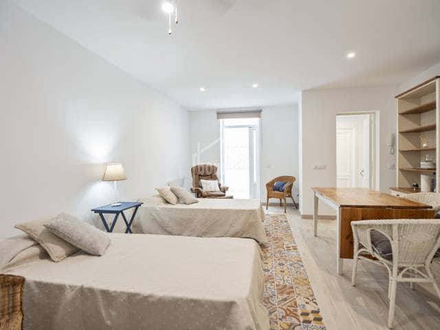 3 bedroom Penthouse for sale in Mahon / Mao with garage - € 890,000 (Ref: 9985289)
