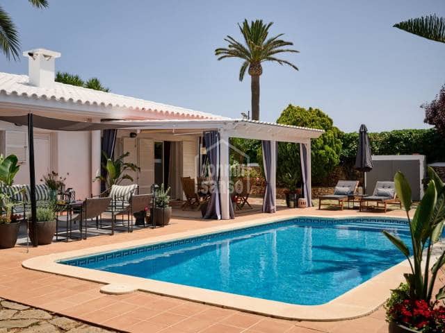 3 soveværelse Villa til salg i San Luis / Sant Lluís med swimmingpool - € 875.000 (Ref: 9989818)