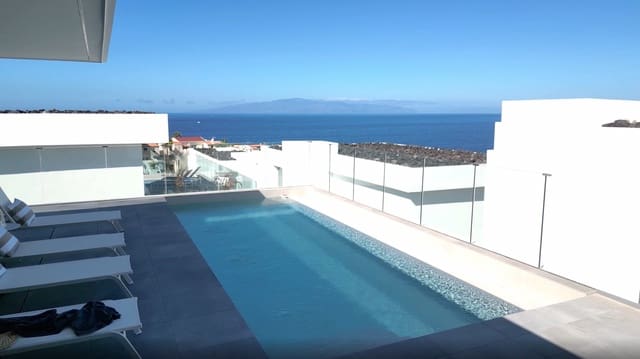 Chalet de 3 habitaciones en Callao Salvaje - Playa Paraíso, Adeje en venta con piscina garaje - 1.720.000 € (Ref: 10034382)