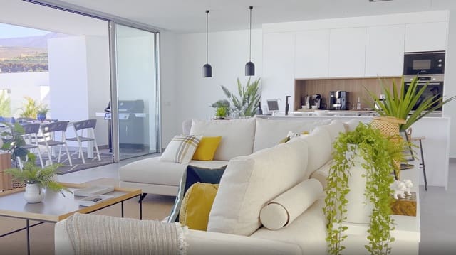 Chalet de 3 habitaciones en Callao Salvaje - Playa Paraíso, Adeje en venta con piscina garaje - 1.720.000 € (Ref: 10034382)