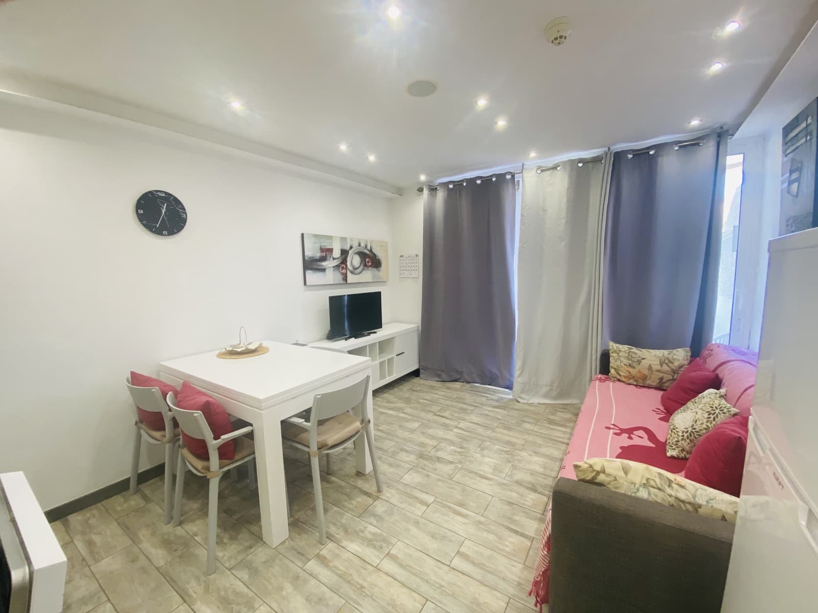1 sypialnia Apartament na sprzedaż w Playa de las Americas z basenem - 275 000 € (Ref: 10073131)
