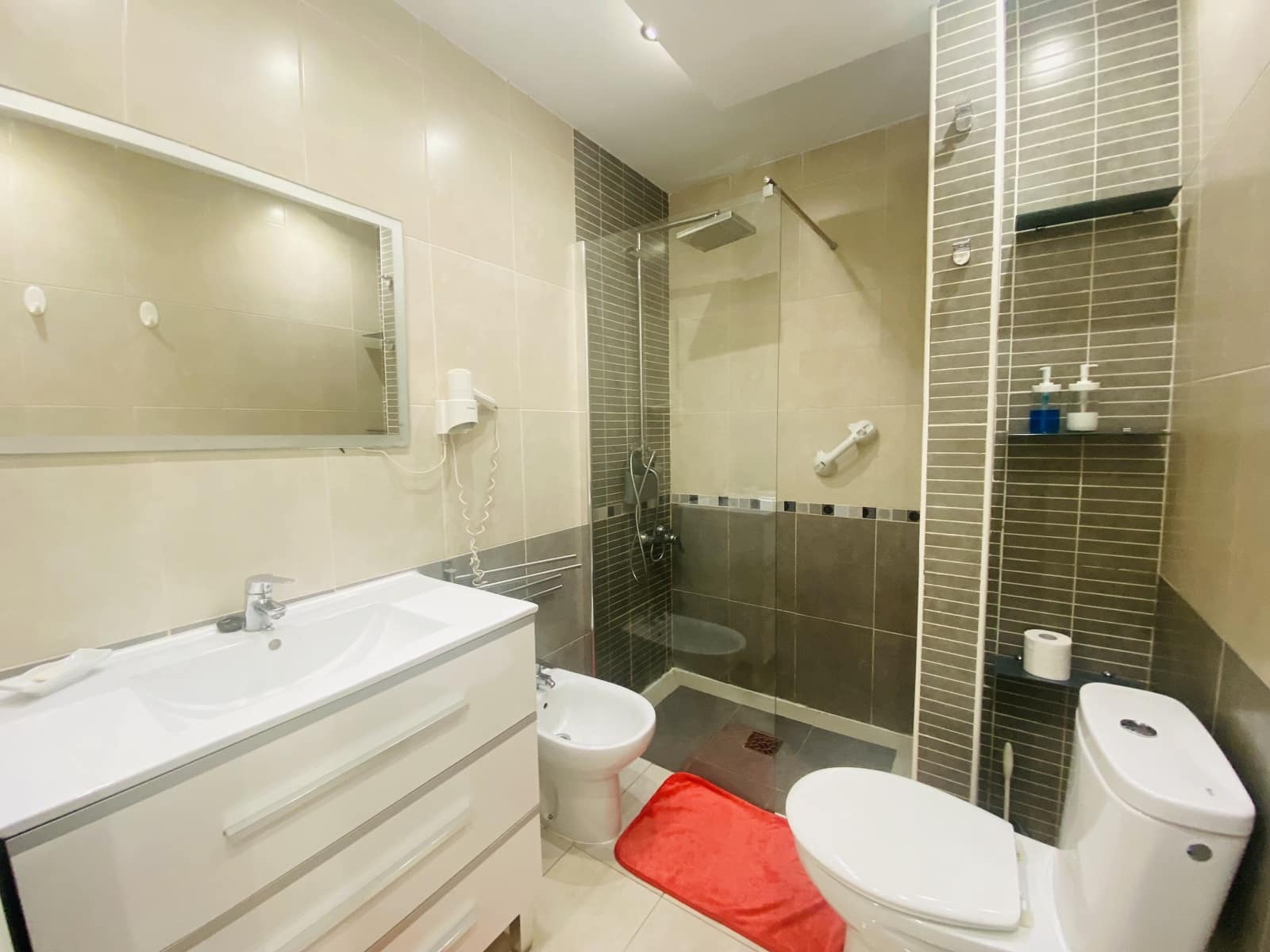 1 sypialnia Apartament na sprzedaż w Playa de las Americas z basenem - 275 000 € (Ref: 10073131)