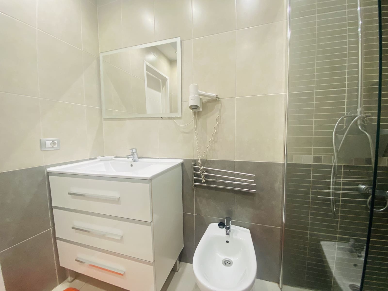 1 sypialnia Apartament na sprzedaż w Playa de las Americas z basenem - 275 000 € (Ref: 10073131)