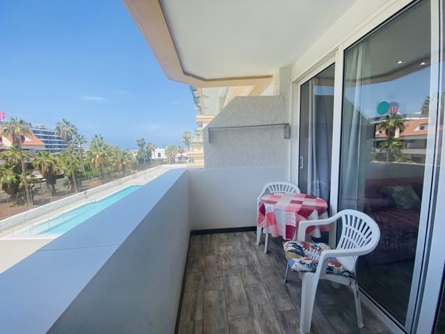 Apartamento de 1 habitación en Playa de las Americas, Arona en venta con piscina - 275.000 € (Ref: 10073131)