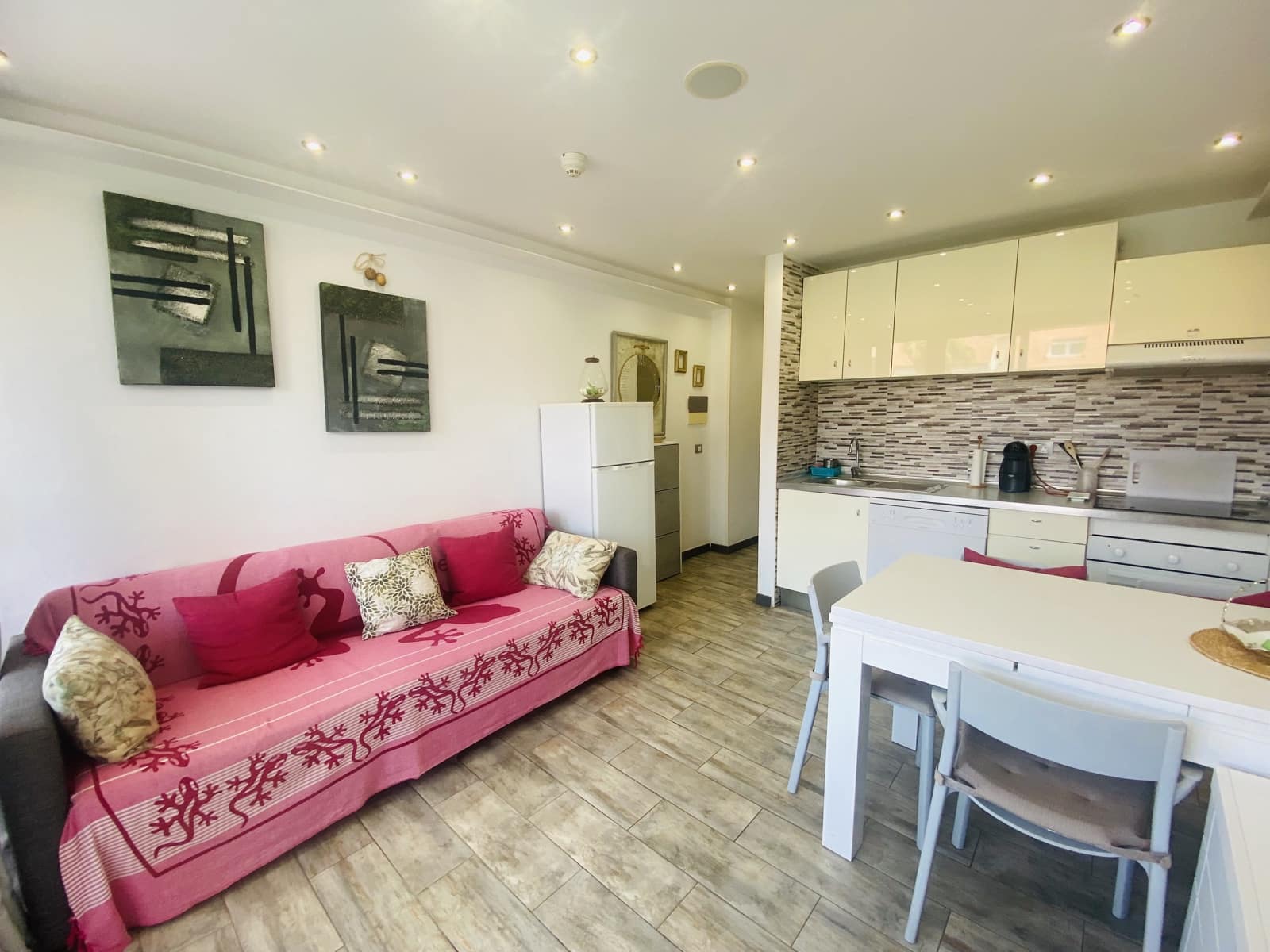 1 sypialnia Apartament na sprzedaż w Playa de las Americas z basenem - 275 000 € (Ref: 10073131)