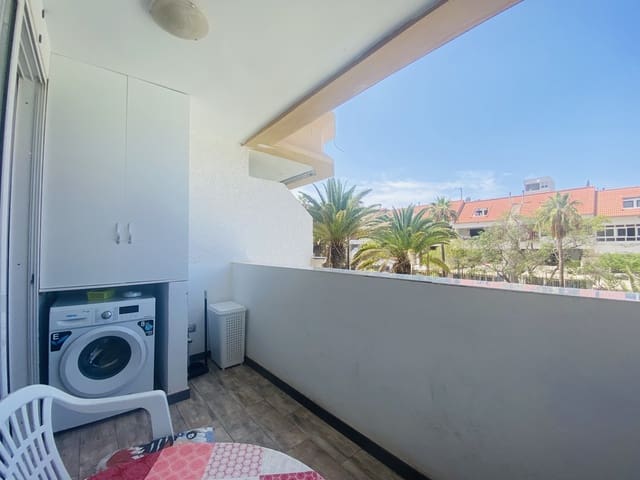 Apartamento de 1 habitación en Playa de las Americas, Arona en venta con piscina - 275.000 € (Ref: 10073131)