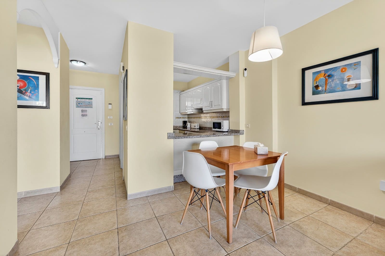 1 sovrum Lägenhet till salu i Los Cristianos med pool - 299 000 € (Ref: 10085215)