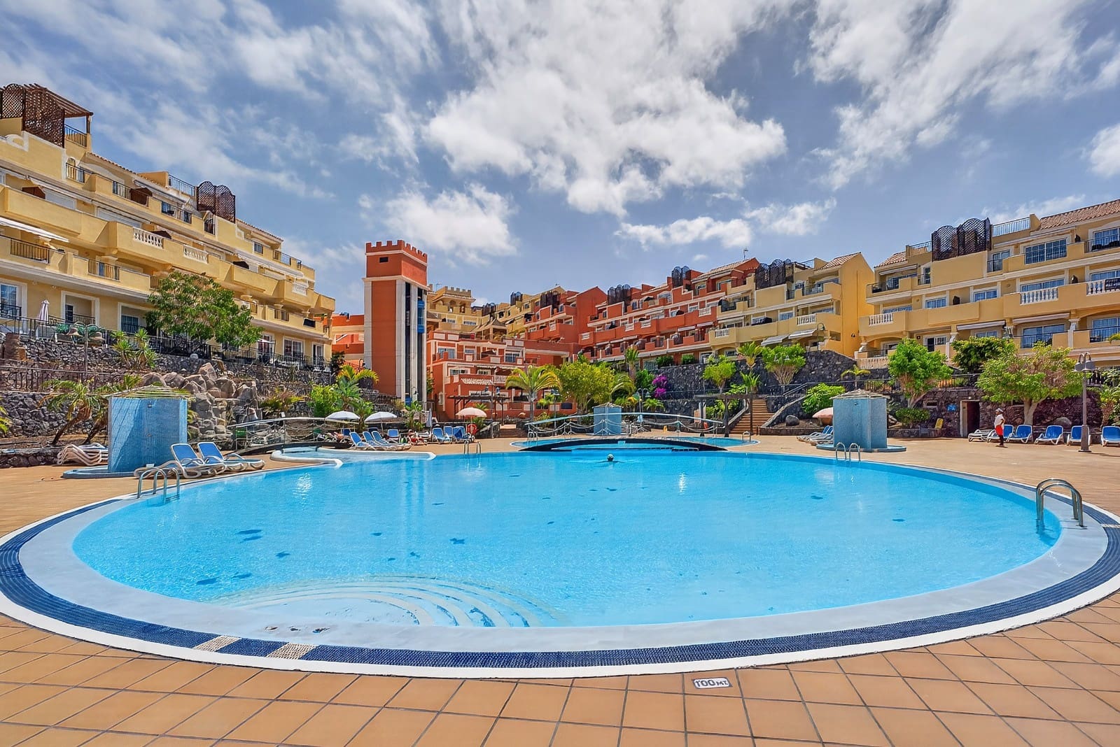 1 sovrum Lägenhet till salu i Los Cristianos med pool - 299 000 € (Ref: 10085215)