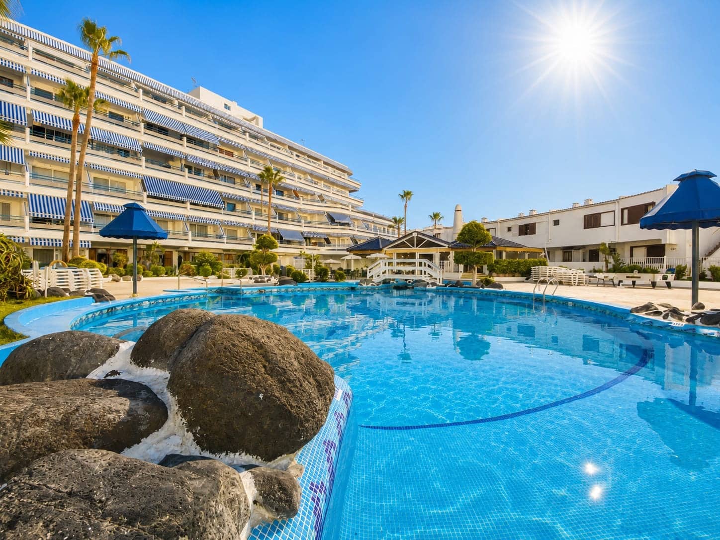 3 quarto Bungalow para venda em Costa Adeje com piscina - 899 000 € (Ref: 10100878)