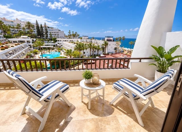 3 quarto Bungalow para venda em San Eugenio Bajo, Adeje com piscina - 899 000 € (Ref: 10100878)