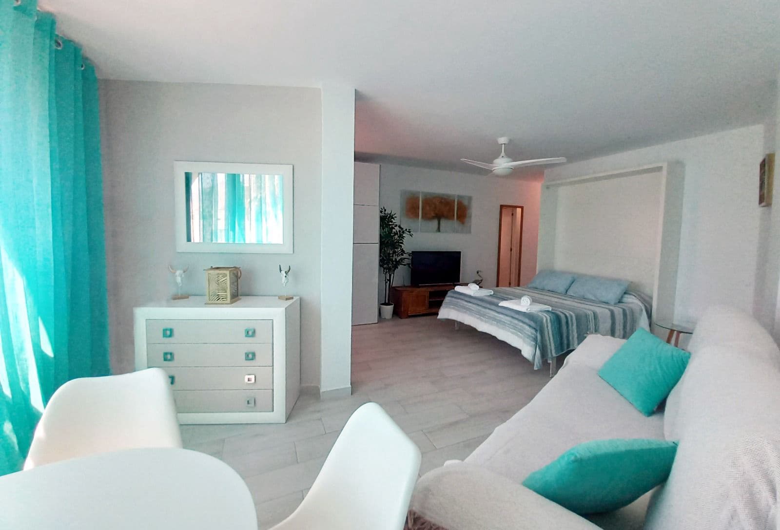 Lejlighed til salg i Playa de las Americas med swimmingpool - € 299.000 (Ref: 9146338)