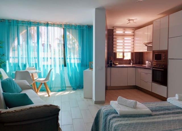 Lejlighed til salg i Playa de las Americas, Arona med swimmingpool - € 299.000 (Ref: 9146338)