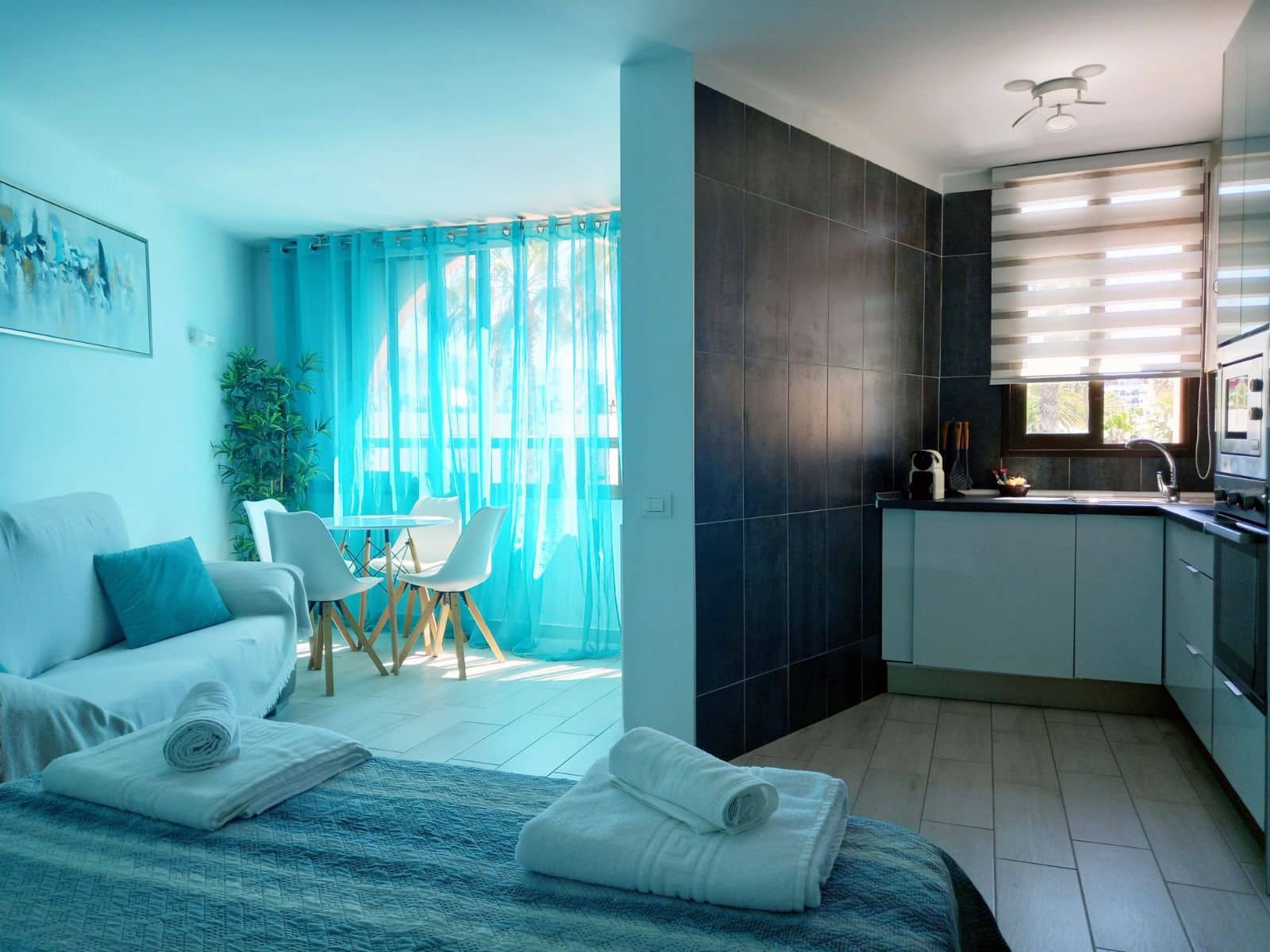 Lejlighed til salg i Playa de las Americas med swimmingpool - € 299.000 (Ref: 9146338)