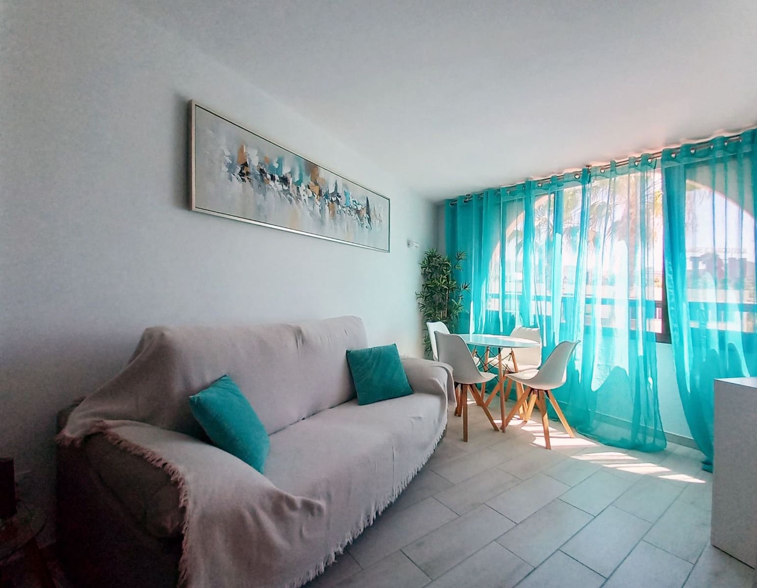 Lejlighed til salg i Playa de las Americas med swimmingpool - € 299.000 (Ref: 9146338)