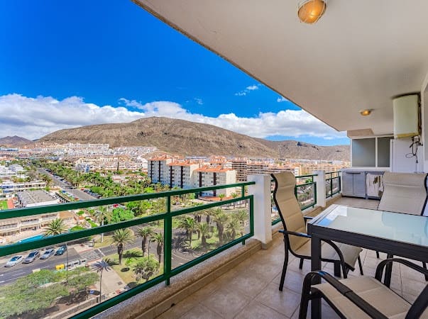 1 soveværelse Lejlighed til salg i Los Cristianos, Arona med swimmingpool - € 348.000 (Ref: 9426573)