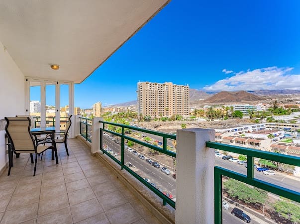 1 soveværelse Lejlighed til salg i Los Cristianos, Arona med swimmingpool - € 348.000 (Ref: 9426573)